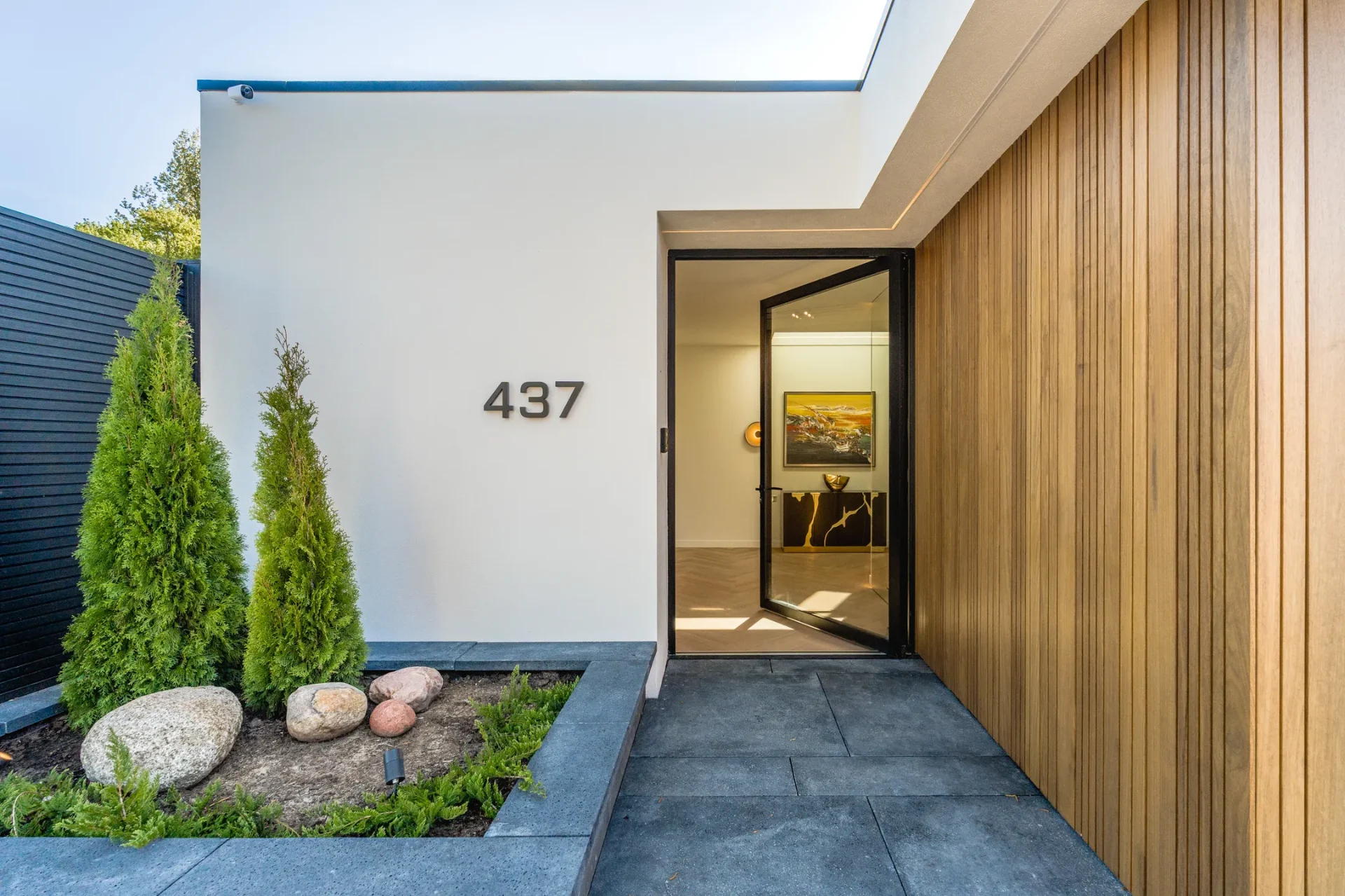 Moderne entree van een Huys & Co project